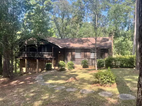 1300 E Pine St, Ellisville, MS 39437