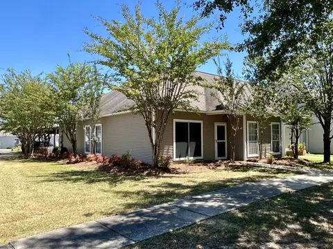 139 Summit Rdg, Hattiesburg, MS 39402