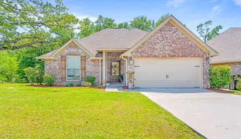 40 Coastal Oak, Hattiesburg, MS 39402