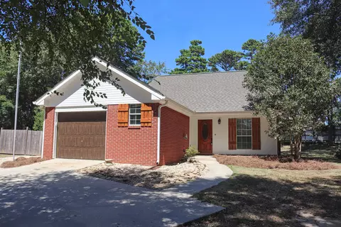 96 Hickory Dr, Petal, MS 39465