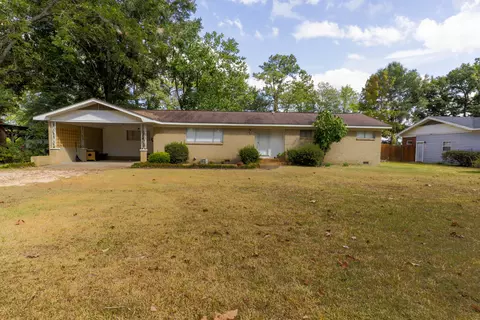 291 Magnolia Dr, Raleigh, MS 39153