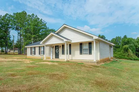 195 Graves Kys, Bassfield, MS 39421