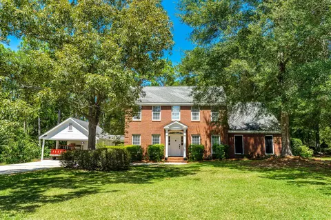45 Ashborough Ln, Hattiesburg, MS 39402