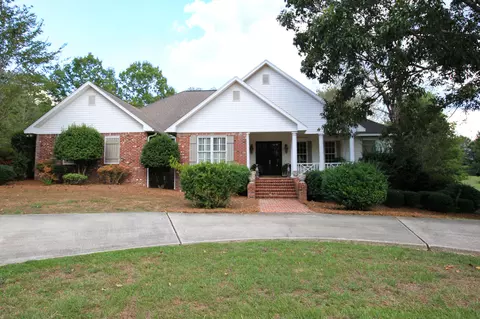 23 Meadow Lake Cir, Hattiesburg, MS 39402