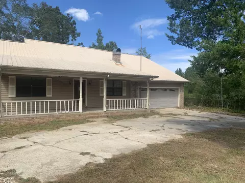 95 Warsaw Camp Loop, Laurel, MS 39443 photo 2