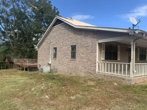 95 Warsaw Camp Loop, Laurel, MS 39443 photo 3