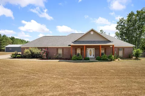 359 C Stringer Rd, Magee, MS 39111