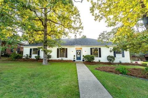 816 Sioux Ln, Hattiesburg, MS 39402