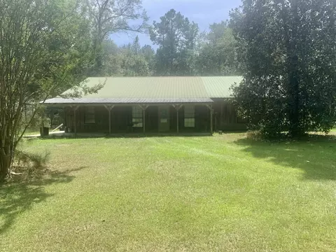 60 Forest Road 205, Richton, MS 39476