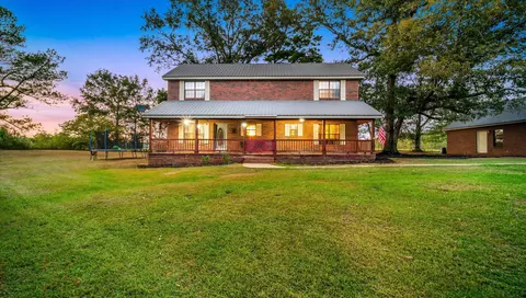 288 T Smith Rd, Hattiesburg, MS 39401