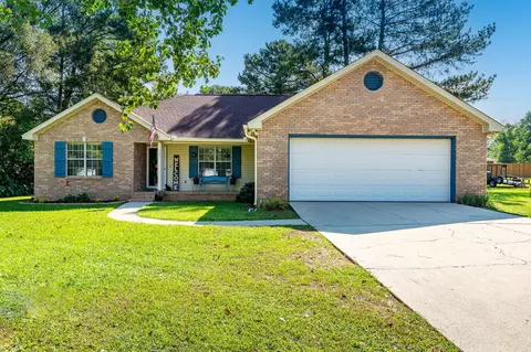 125 Walton Dr, Petal, MS 39465
