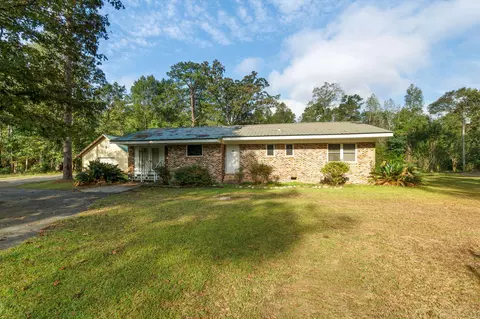 2 Ezell Rd, Purvis, MS 39475