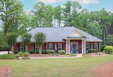 14 Crestwick Cir, Hattiesburg, MS 39402