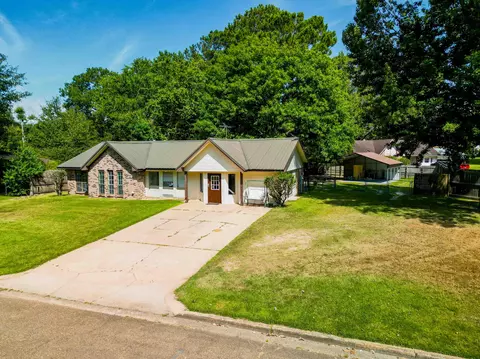 4950 Oak Leaf Dr, Jackson, MS 39212 photo 1