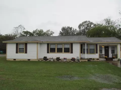220 Ford Dr, Petal, MS 39465