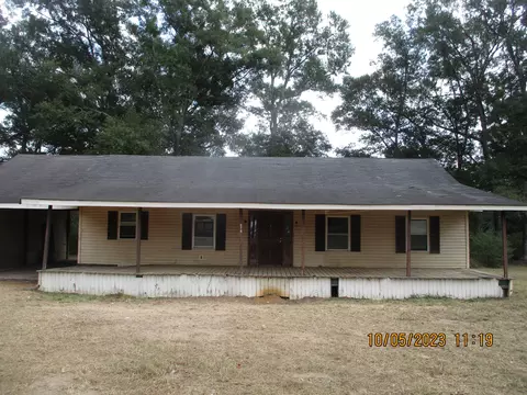 576 Deer Park Rd, Leakesville, MS 39451
