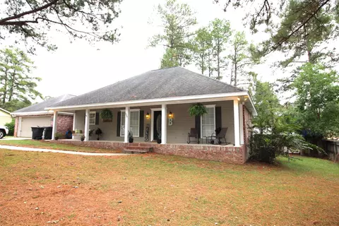 306 Robin Dr, Hattiesburg, MS 39402