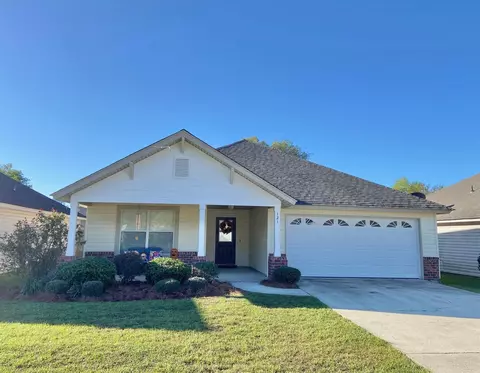 121 N Village Ln, Petal, MS 39465