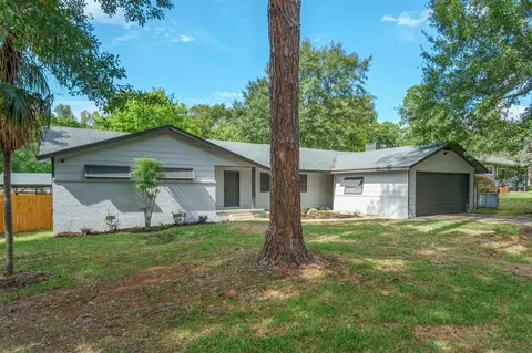 1213 Carter Dr, Hattiesburg, MS 39402