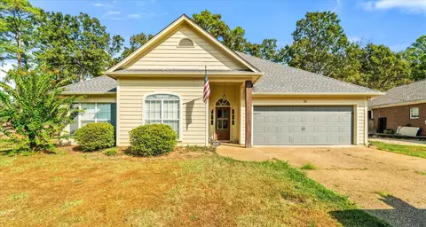 306 Wood Duck Cir, Brandon, MS 39047