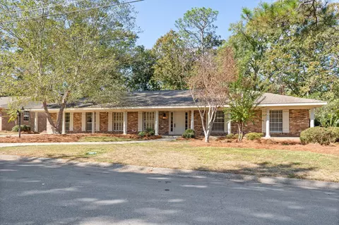 113 Jeff Davis Cir, Hattiesburg, MS 39402