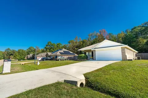 27 Hemingway Dr, Sumrall, MS 39482 photo 2