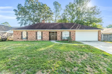 702 Sioux Ln, Hattiesburg, MS 39402