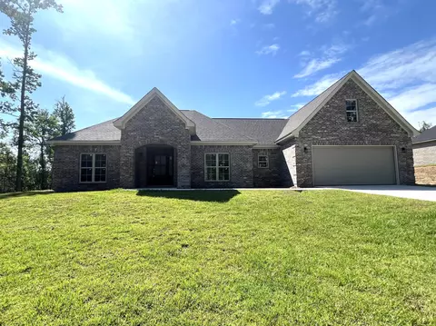 5 E Jenkins Rd, Ellisville, MS 39437
