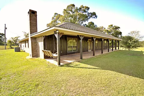 125 Hurricane Creek Church Rd, Sandy Hook, MS 39478