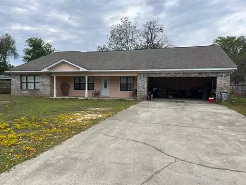102 Meadowbrook Dr, Petal, MS 39465