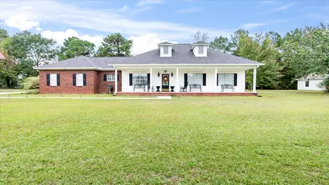 161 Country Park Dr, Petal, MS 39465