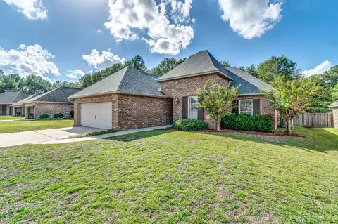 20 Avondale Cir, Hattiesburg, MS 39402