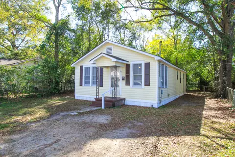 107 E 7th Ave, Petal, MS 39465
