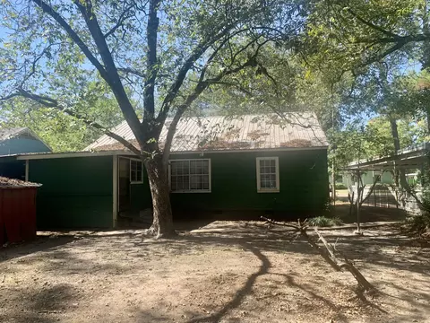 921 Poplar Dr, Laurel, MS 39440 photo 3