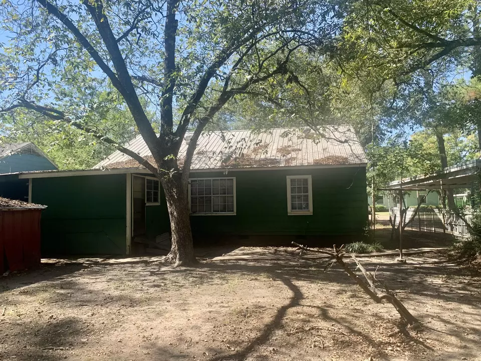 921 Poplar Dr, Laurel, MS 39440 13 Photos Movoto