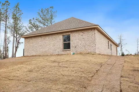 Exterior - 307 Anse Reed Rd, Magee, MS 39111 photo 8 of 15