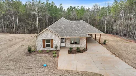 Exterior - 307 Anse Reed Rd, Magee, MS 39111 photo 9 of 15