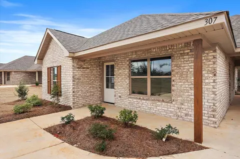 Exterior - 307 Anse Reed Rd, Magee, MS 39111 photo 4 of 15