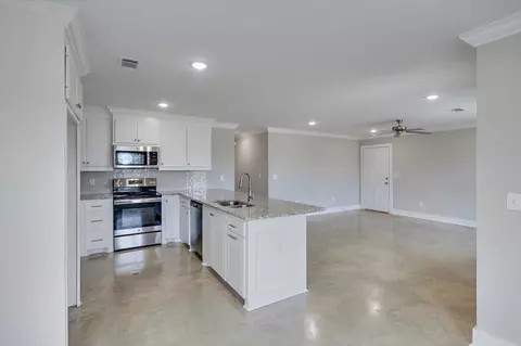 Kitchen - 291 Anse Reed Rd, Magee, MS 39111 photo 5 of 5