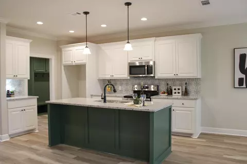 Kitchen - 6 N Slade Rd, Sumrall, MS 39482 photo 3 of 6