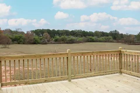 Exterior - 6 N Slade Rd, Sumrall, MS 39482 photo 3 of 5