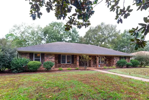 1305 Marie St, Hattiesburg, MS 39402