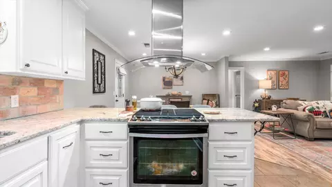 301 Clarendon Ave, Petal, MS 39465 photo 8
