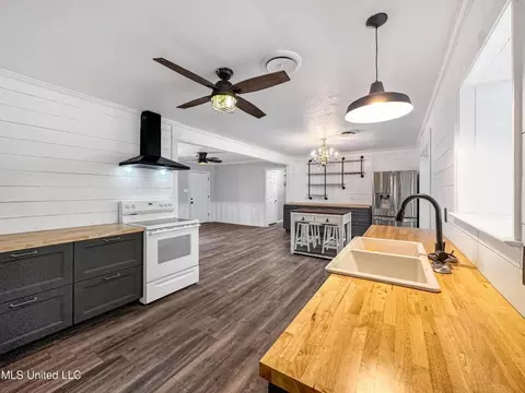 1015 Bob St, Mendenhall, MS 39114 photo 5