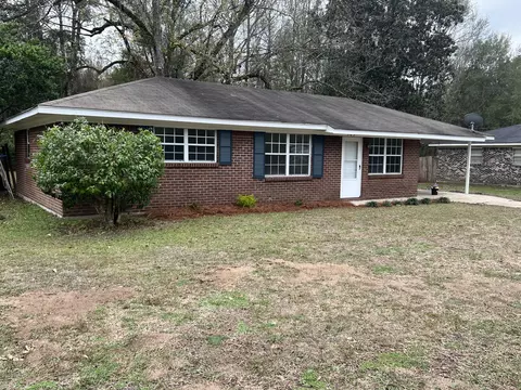 505 Jones Ln, Columbia, MS 39429