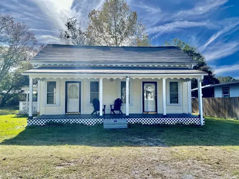 406 Main, Ellisville, MS 39437