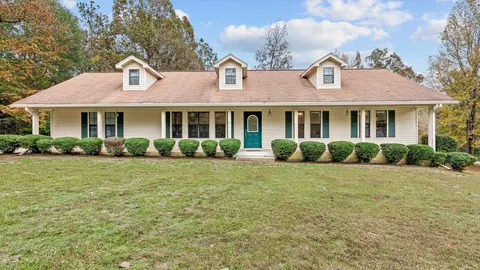4 Jasmine Dr, Hattiesburg, MS 39401
