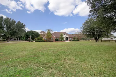 79 Raybourn Rd, Sumrall, MS 39482 photo 4