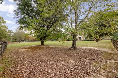 79 Raybourn Rd, Sumrall, MS 39482 photo 3