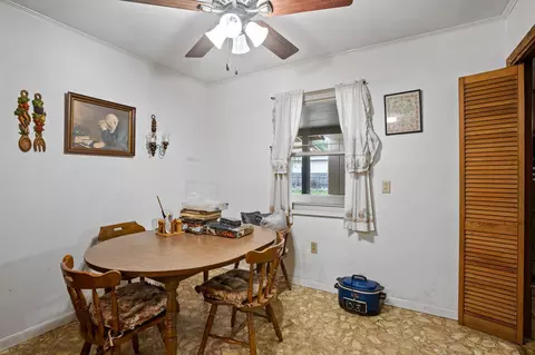 Dining - 102 3rd Ave, Petal, MS 39465 photo 1 of 2